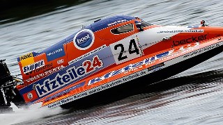 Isabell Weber beim ADAC Motorboot Cup