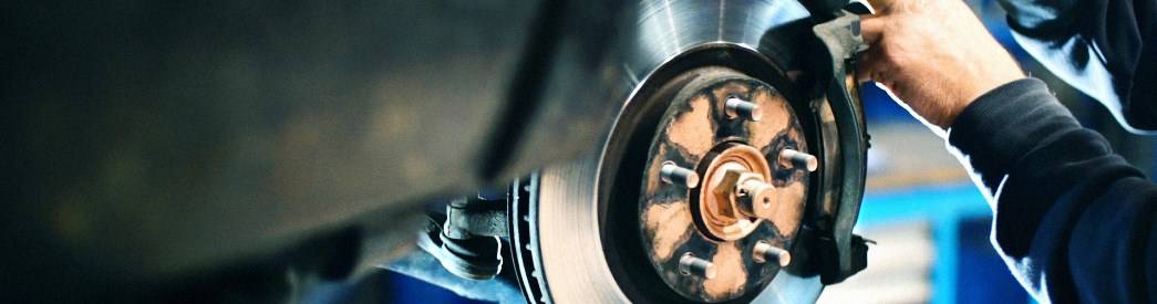 Bremsscheiben sind typische Verschlei�teile, die regelm��ig gepr�ft und bei Bedarf gewechselt werden sollten. Wechsel der Bremsscheiben